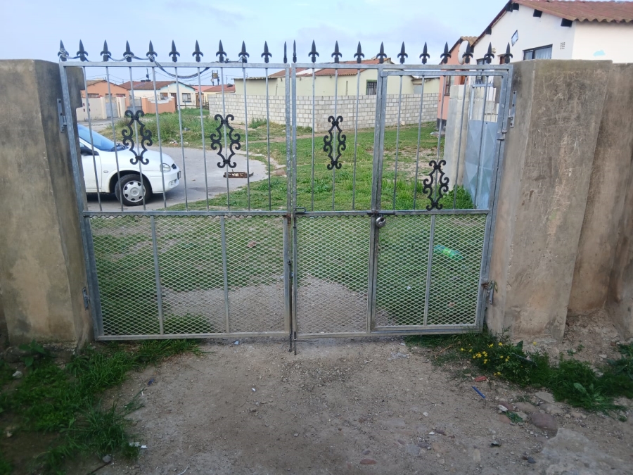 2 Bedroom Property for Sale in New Brighton Eastern Cape